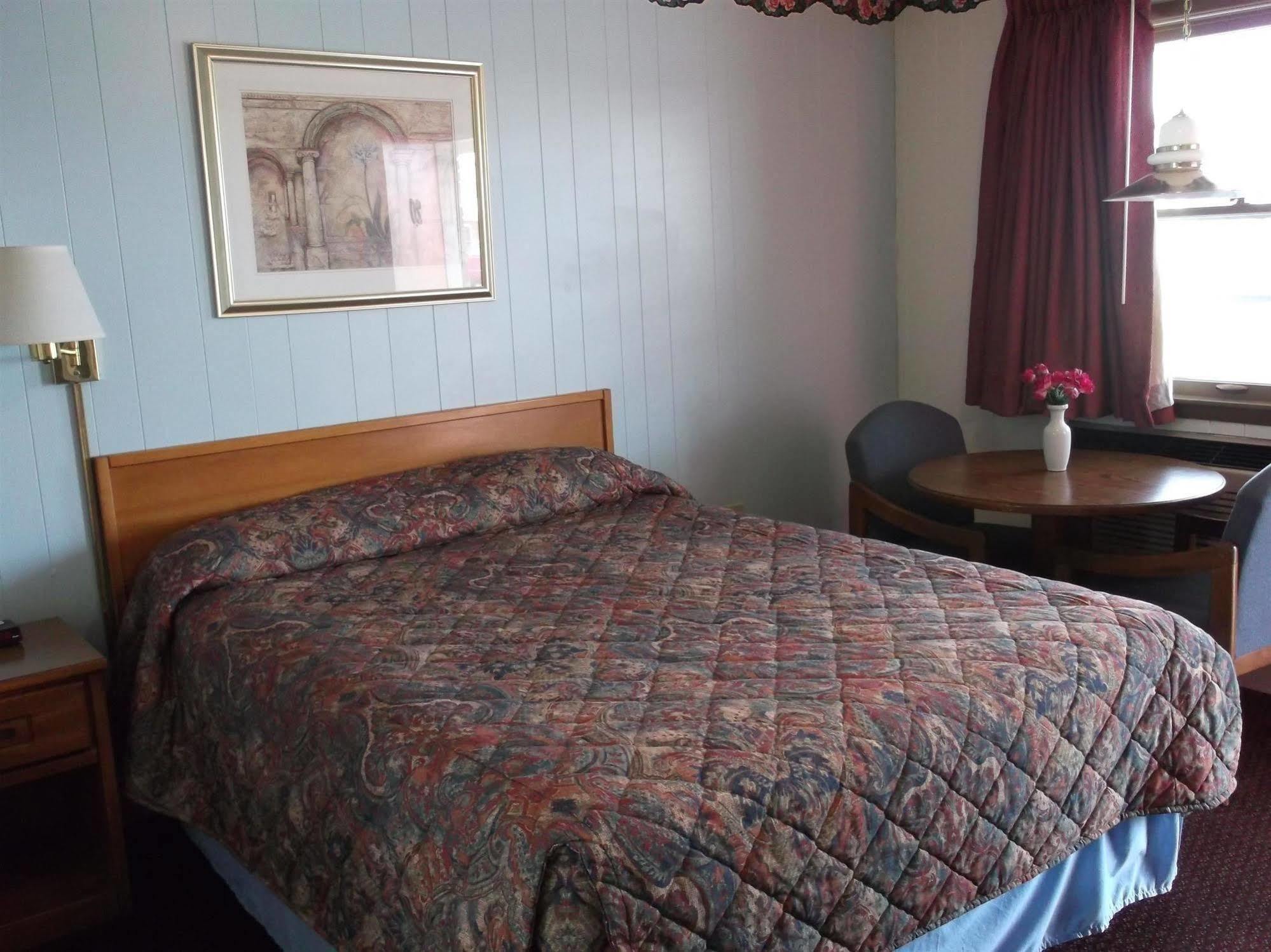 Rainbow Motel Montpelier Habitación foto